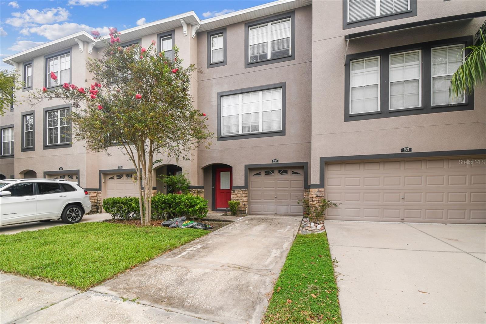2503 MIDDLETON GROVE DR, BRANDON, FL, 33511