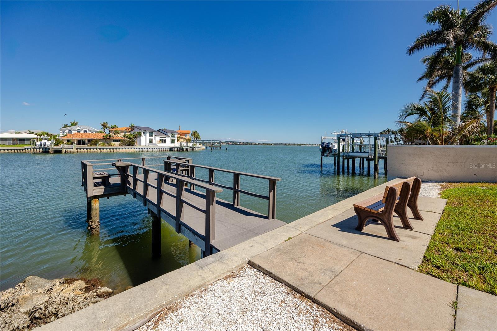 106 19TH ST, BELLEAIR BEACH, FL, 33786