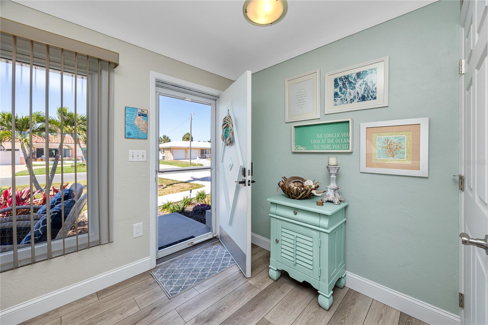 106 19TH ST, BELLEAIR BEACH, FL, 33786