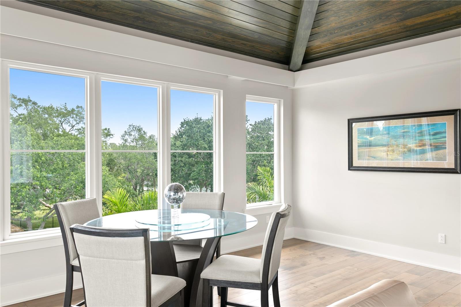 2926 COFFEE POT BLVD NE, ST PETERSBURG, FL, 33704