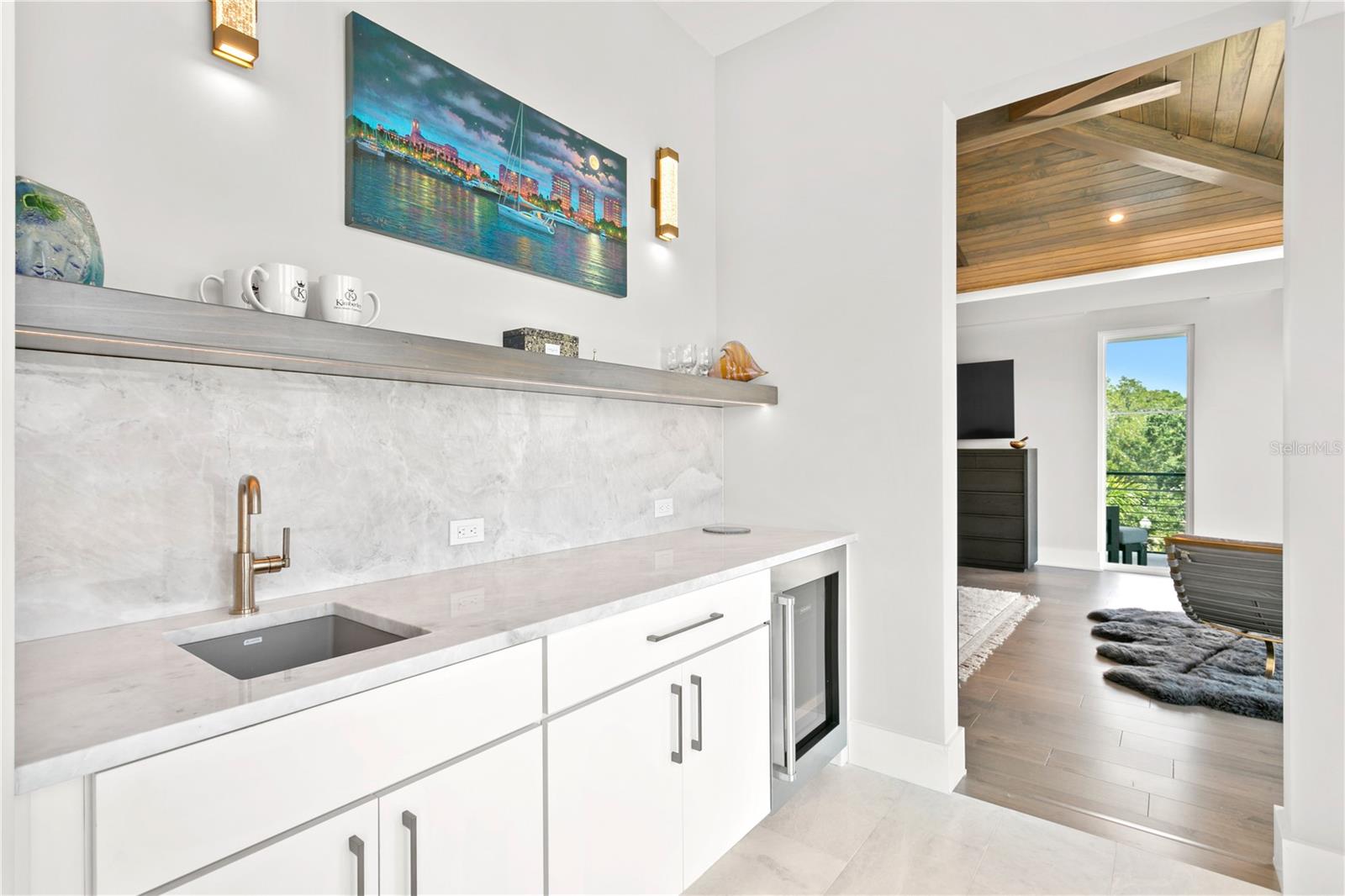 2926 COFFEE POT BLVD NE, ST PETERSBURG, FL, 33704