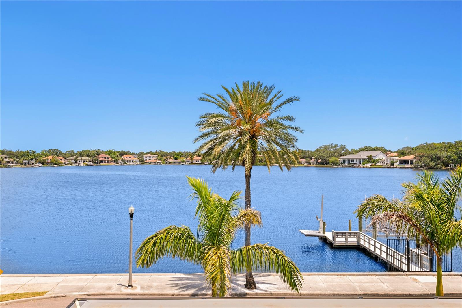 2926 COFFEE POT BLVD NE, ST PETERSBURG, FL, 33704