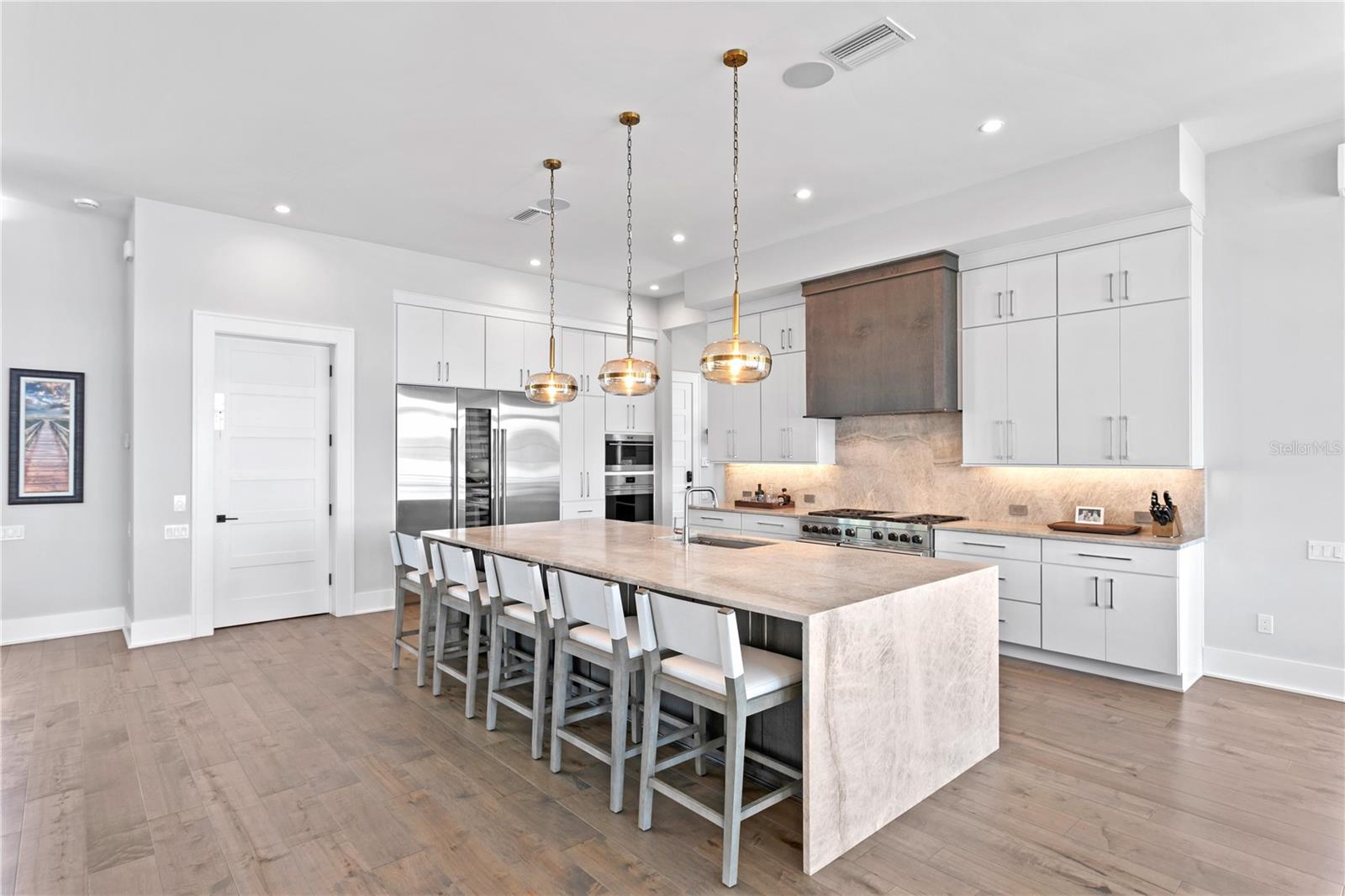 2926 COFFEE POT BLVD NE, ST PETERSBURG, FL, 33704