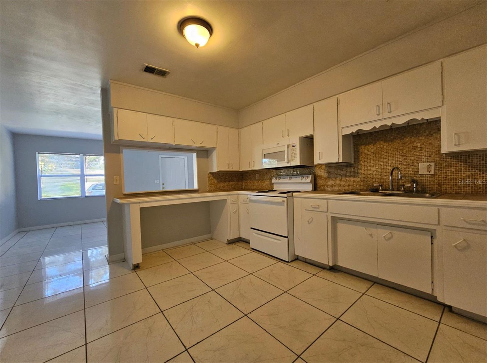 2721 DOYLE CIR, LAKELAND, FL, 33801
