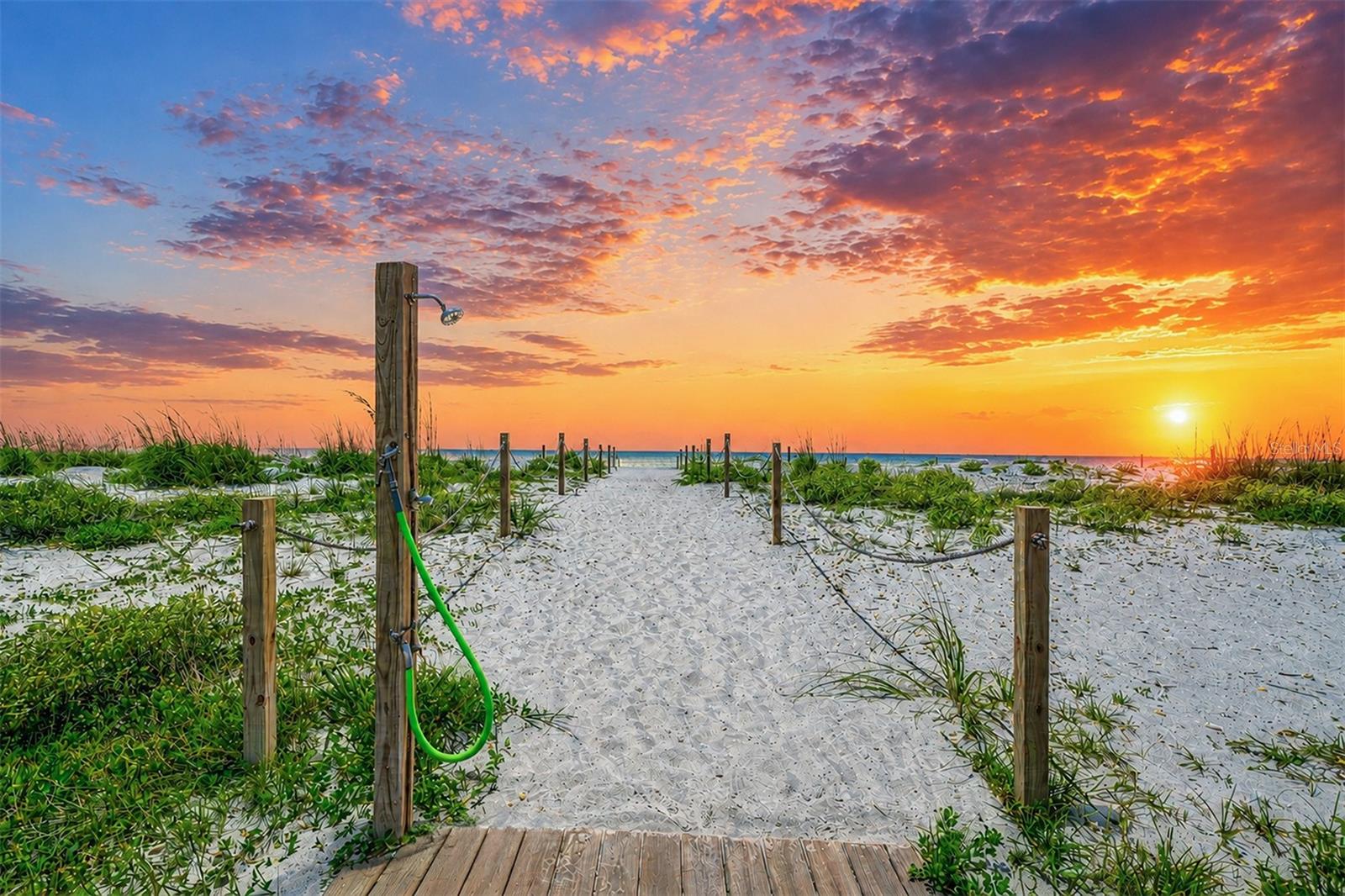 13336 GULF BLVD #204, MADEIRA BEACH, FL, 33708