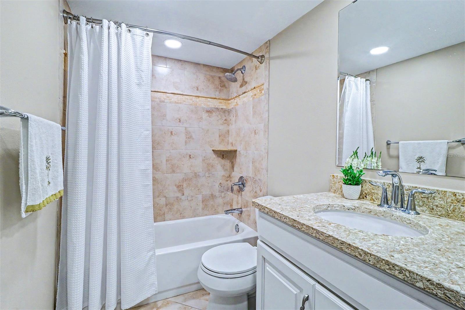13336 GULF BLVD #204, MADEIRA BEACH, FL, 33708
