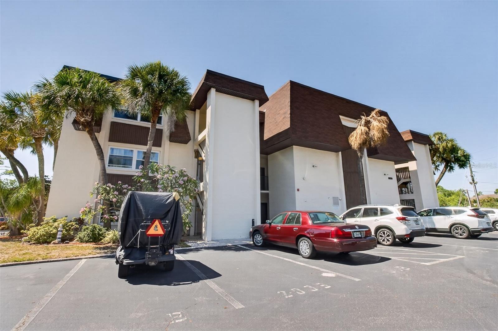 6370 1ST ST N #202, ST PETERSBURG, FL, 33702