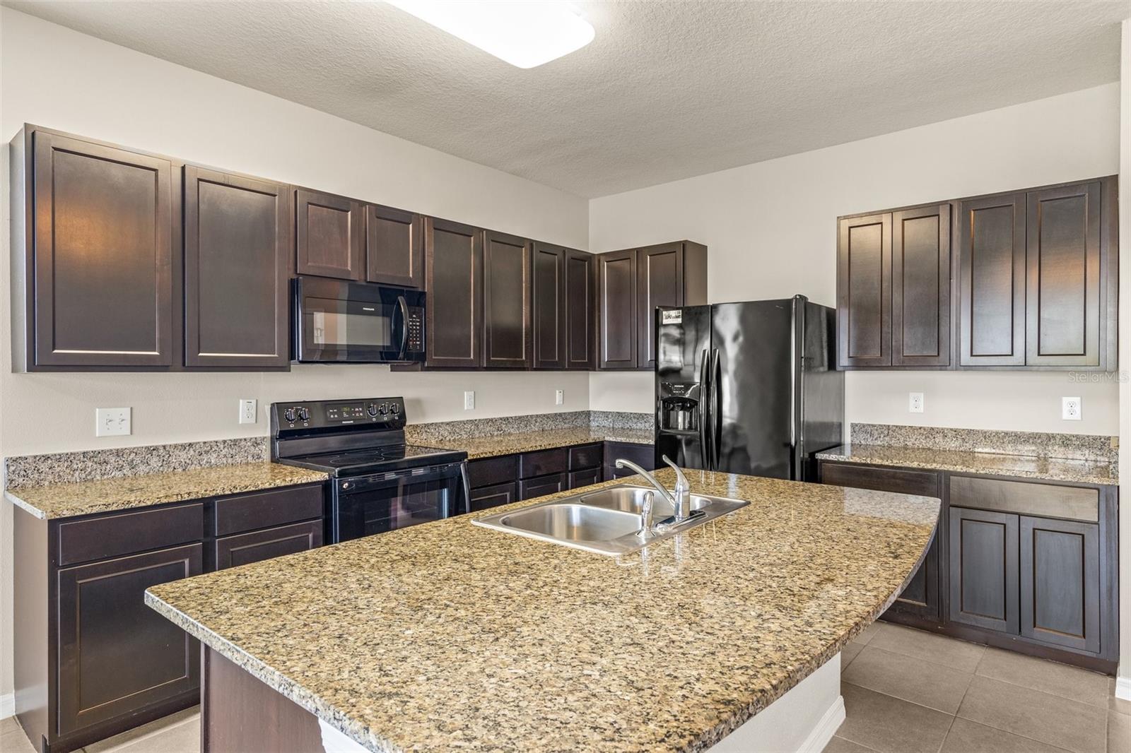 8933 INDIGO TRAIL LOOP, RIVERVIEW, FL, 33578