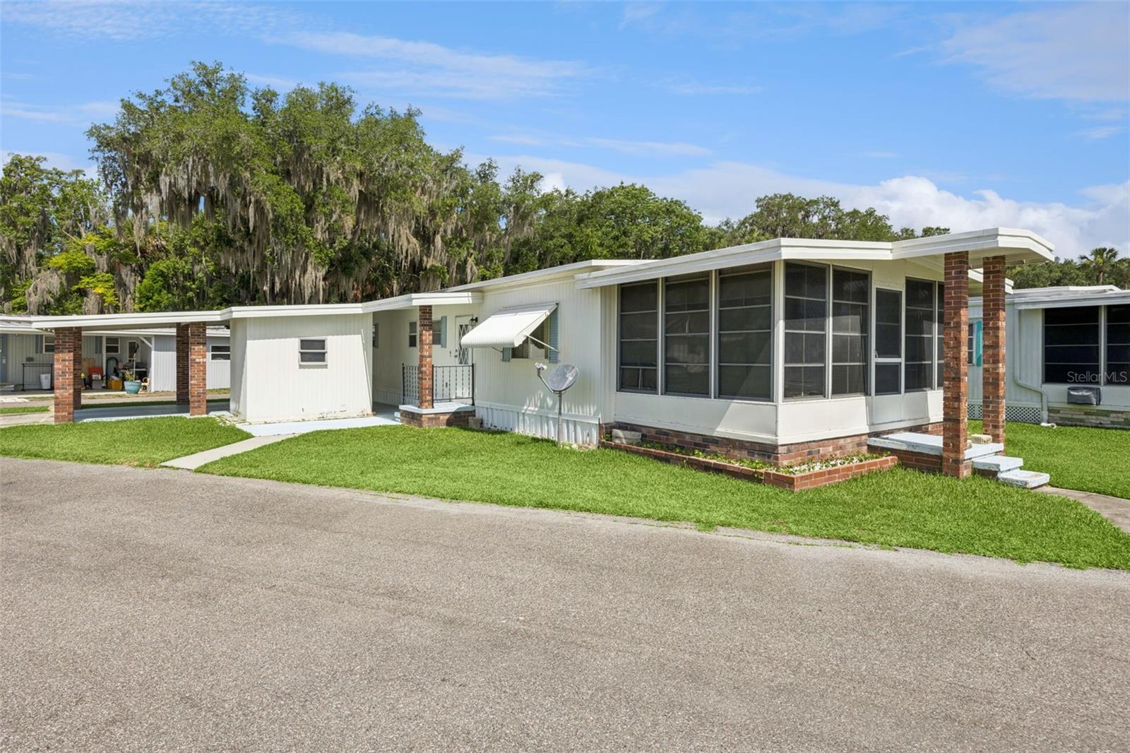 13 COCOS PLUMOSA DR #B, EUSTIS, FL, 32726