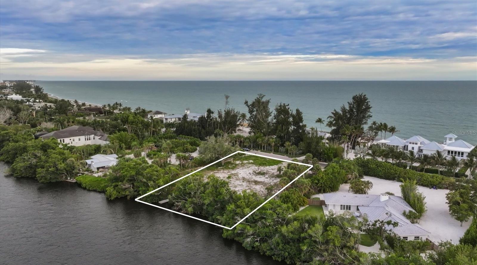 7723 SANDERLING RD, SARASOTA, FL, 34242