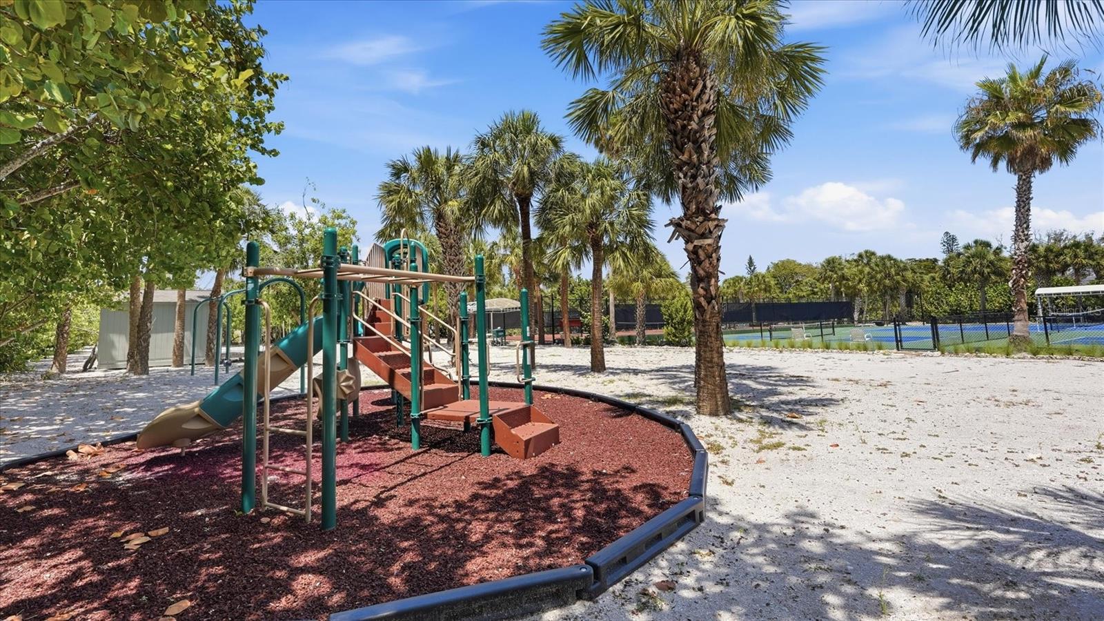 7723 SANDERLING RD, SARASOTA, FL, 34242