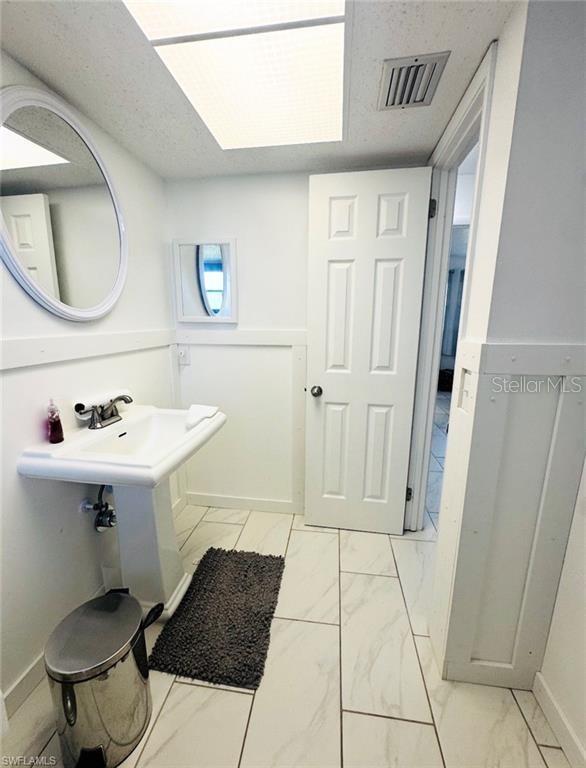 710 AQUI ESTA DR, PUNTA GORDA, FL, 33950