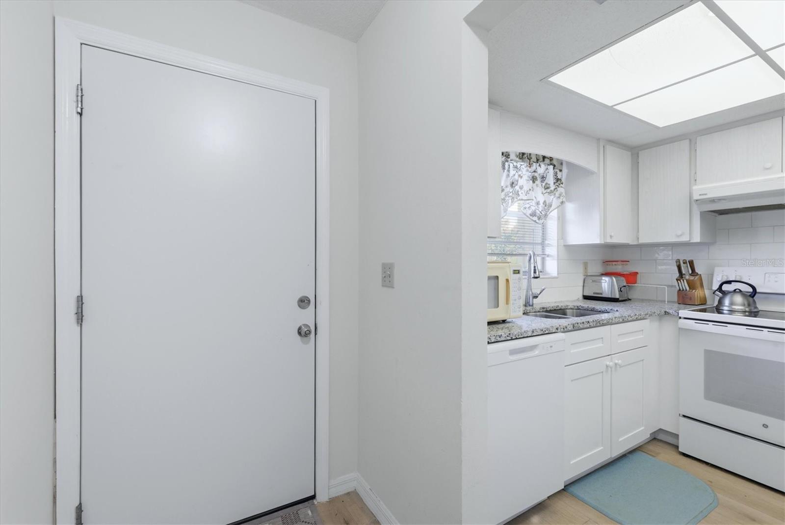 2 QUAILS RUN BLVD #2104, ENGLEWOOD, FL, 34223