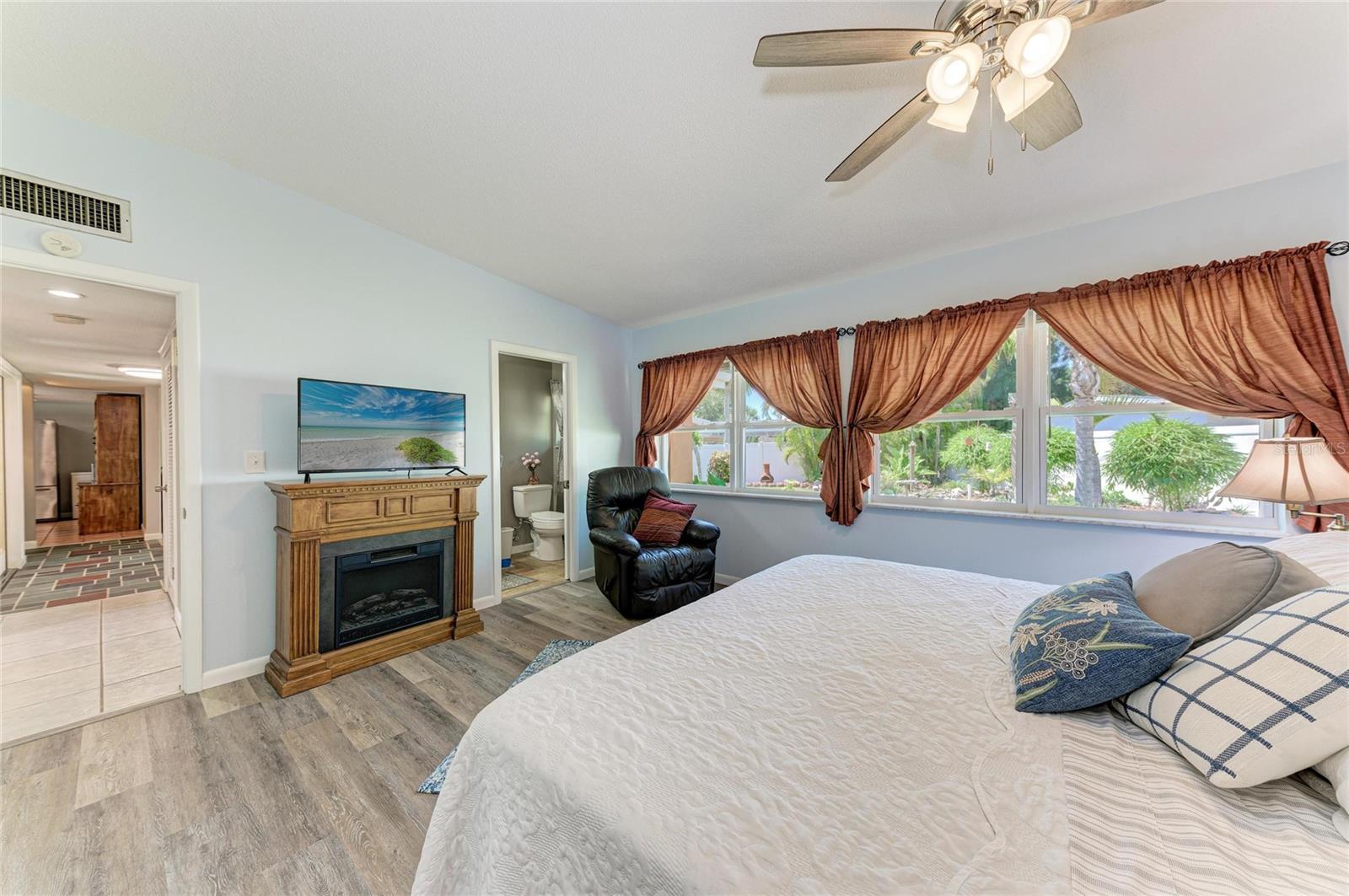 2486 CONWAY BLVD, PORT CHARLOTTE, FL, 33952