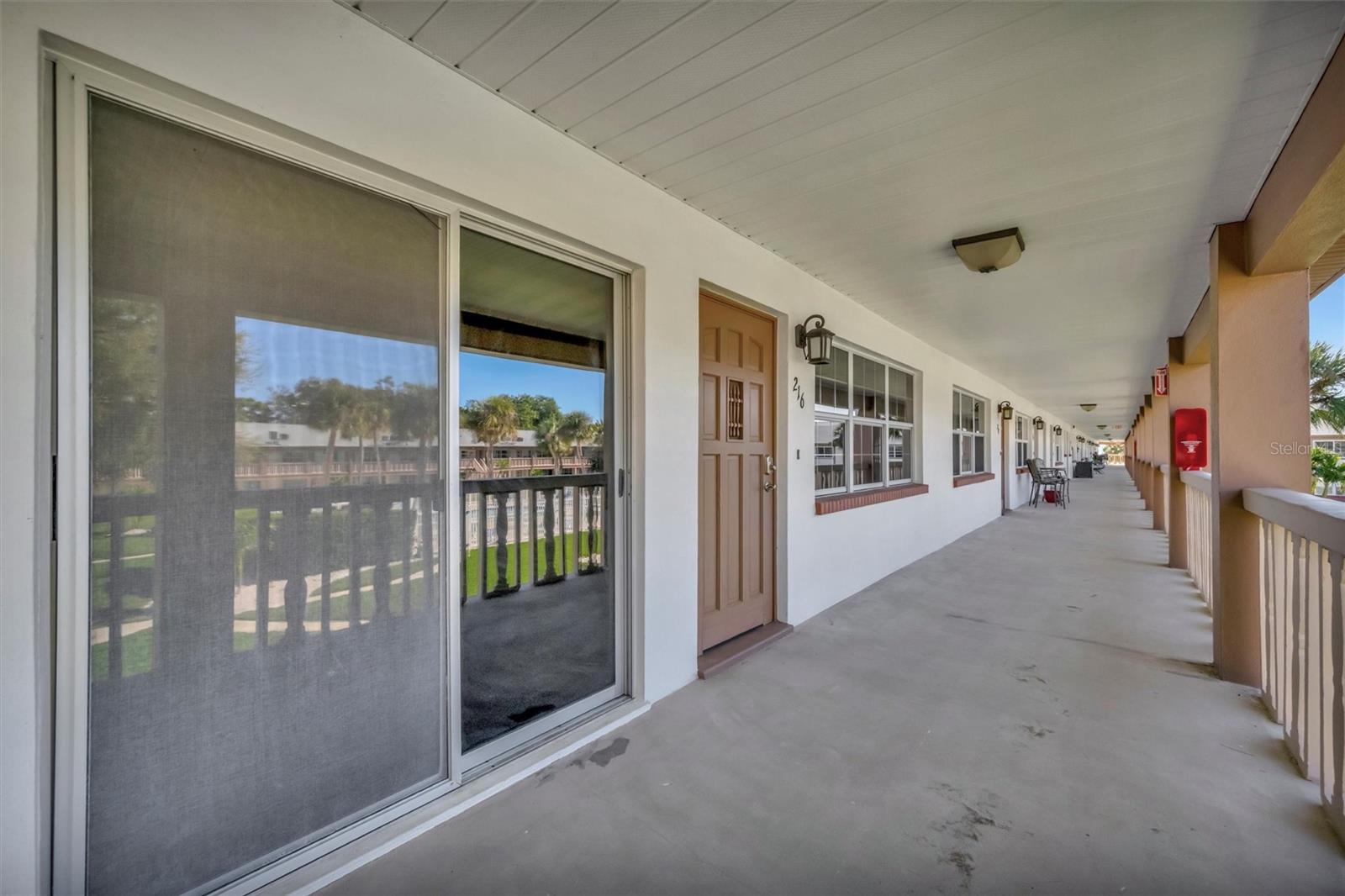 650 PINELLAS POINT DR S #216, ST PETERSBURG, FL, 33705