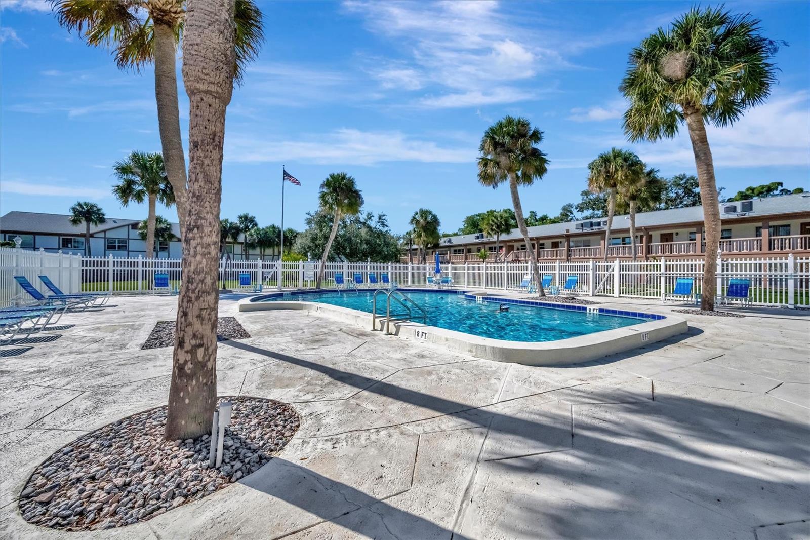 650 PINELLAS POINT DR S #216, ST PETERSBURG, FL, 33705