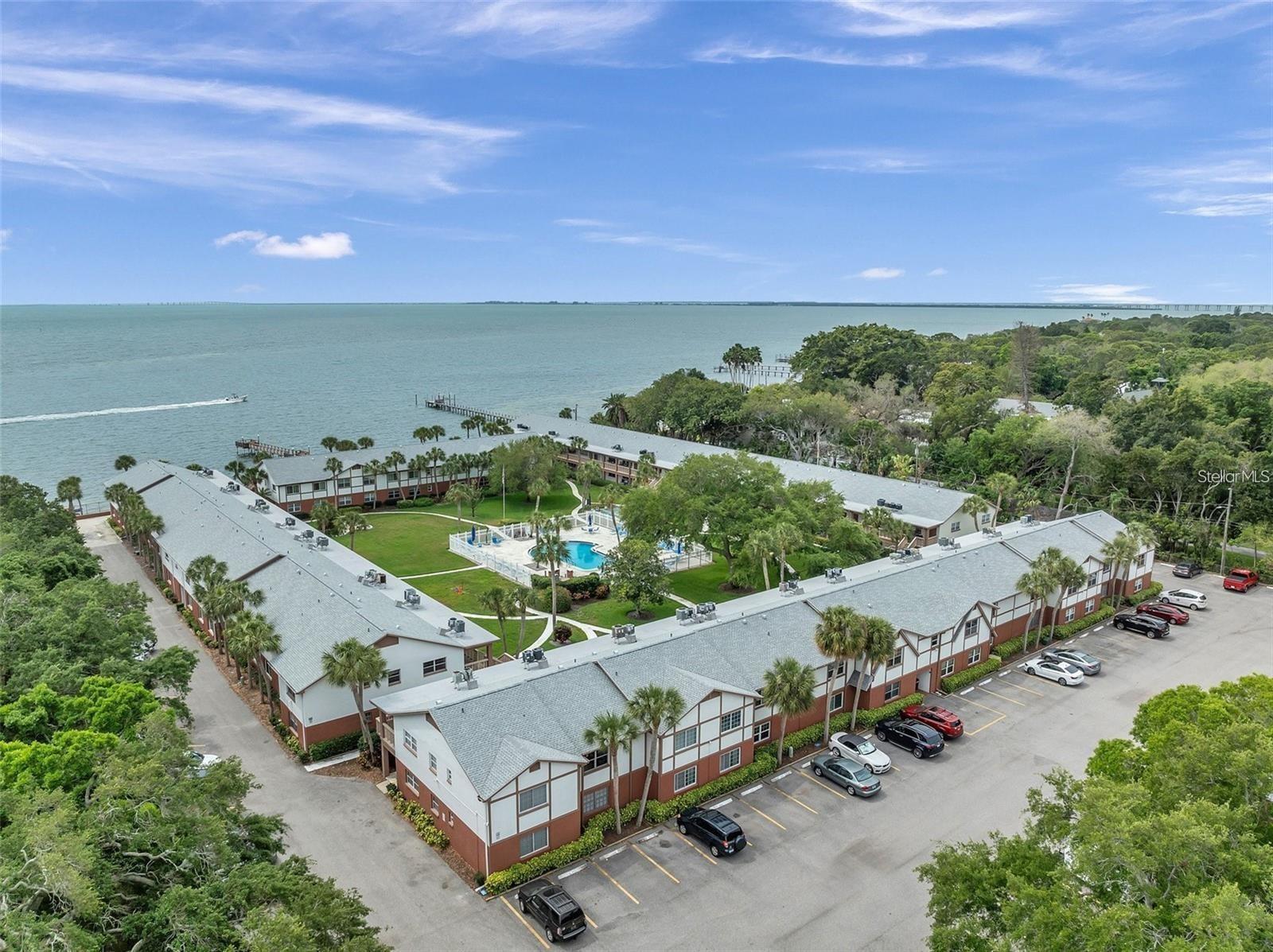 650 PINELLAS POINT DR S #216, ST PETERSBURG, FL, 33705