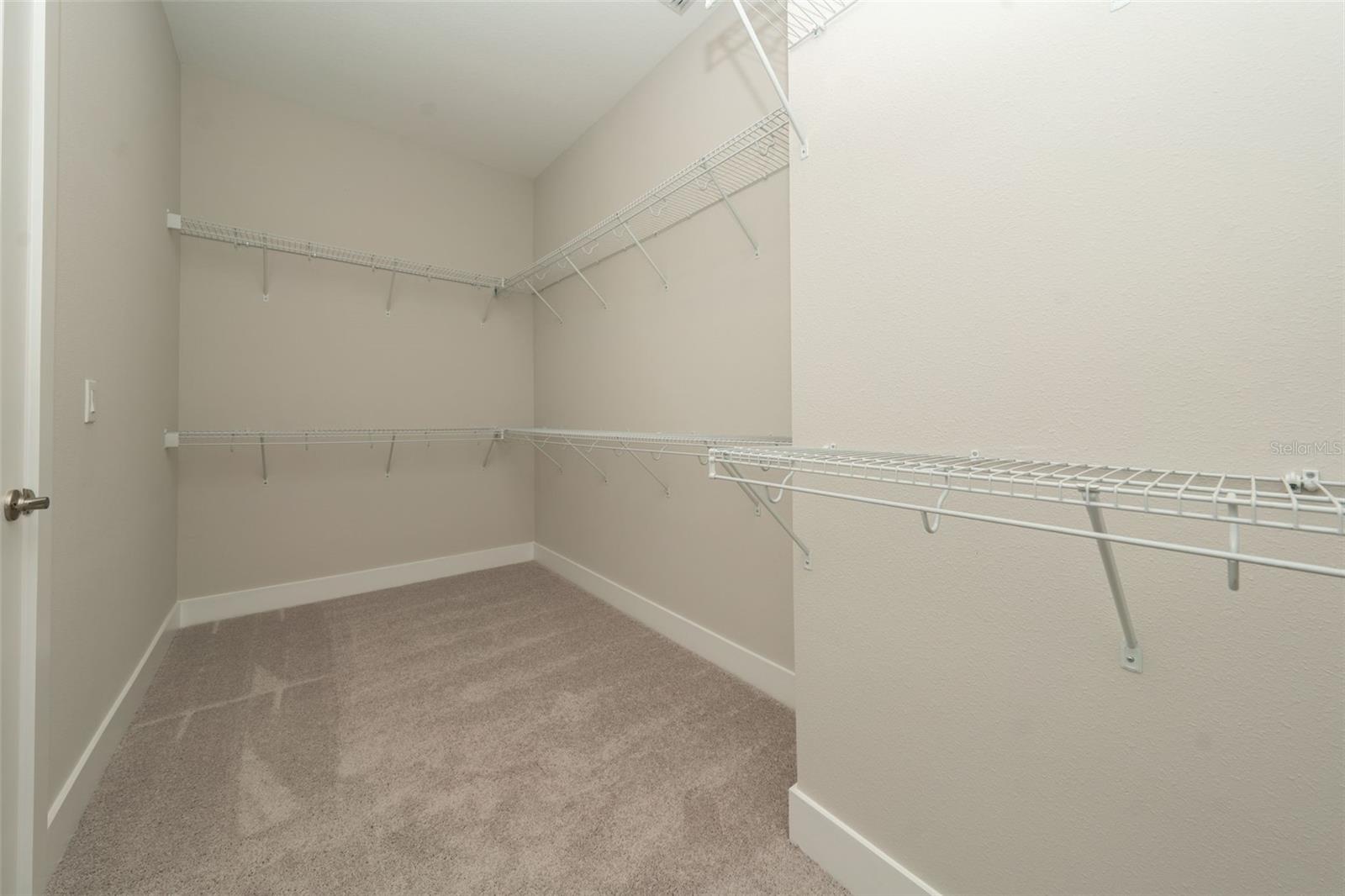 8178 IVY STARK BLVD, WESLEY CHAPEL, FL, 33545