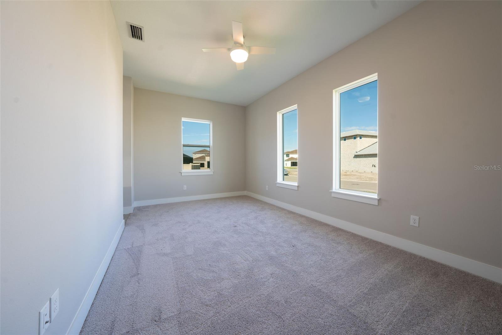 8178 IVY STARK BLVD, WESLEY CHAPEL, FL, 33545