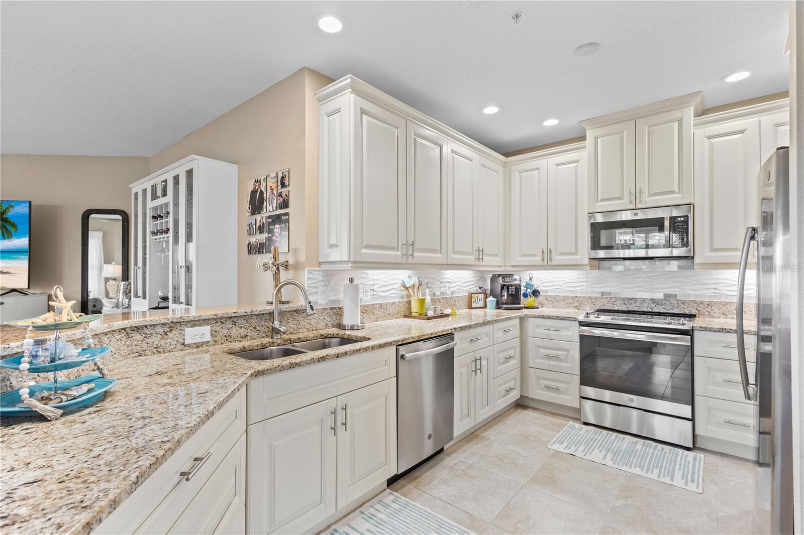 3431 79TH STREET CIR W #101, BRADENTON, FL, 34209