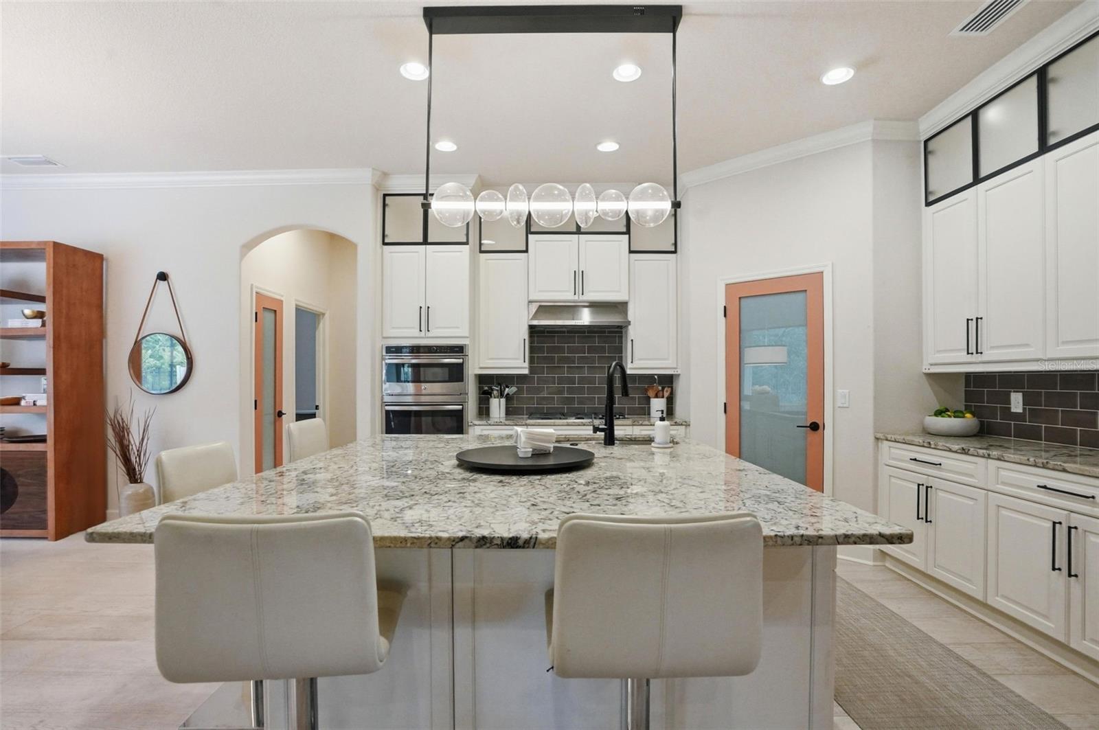 2165 MAJESTIC OAKS BLVD, CLEARWATER, FL, 33759