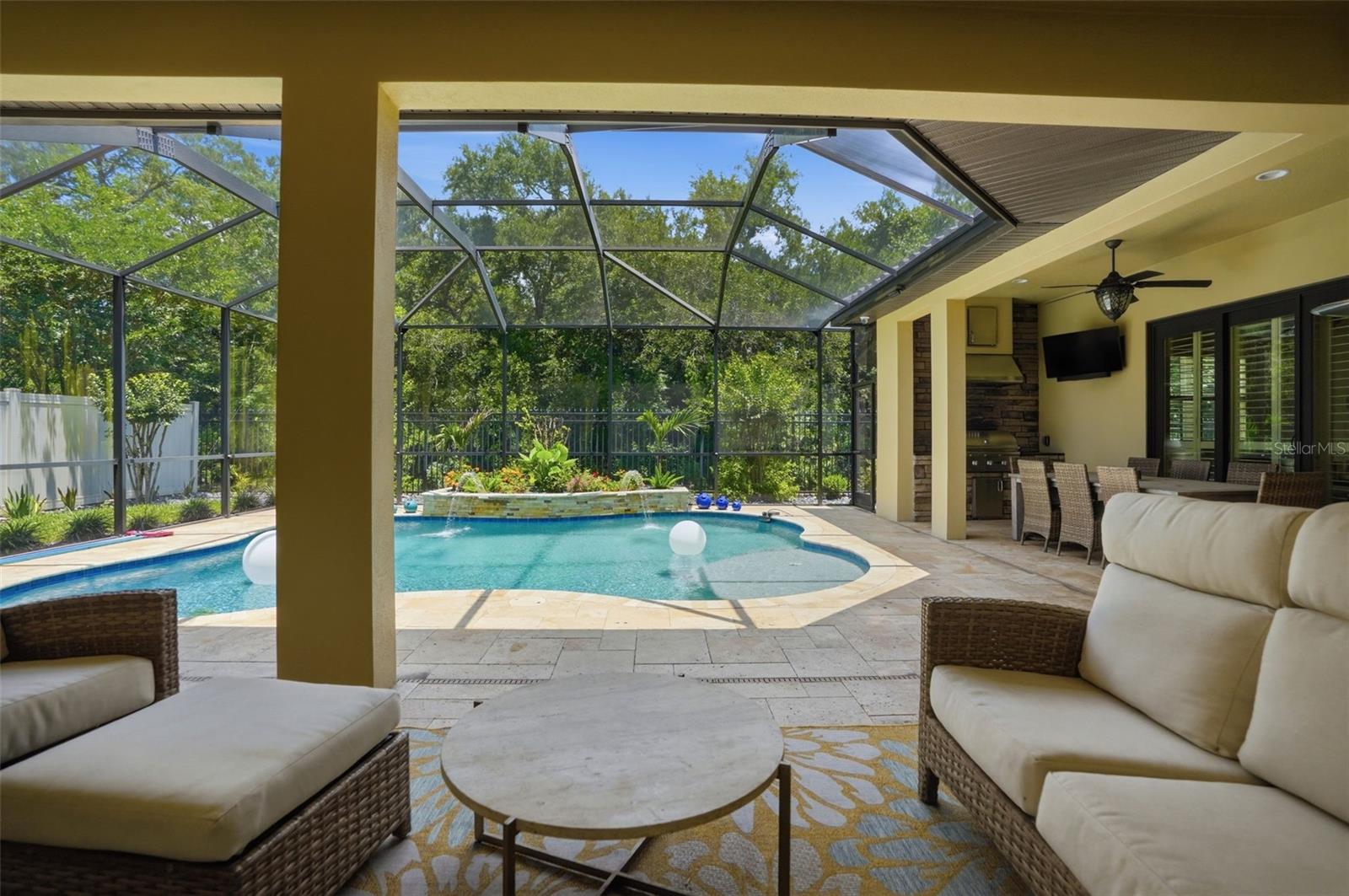 2165 MAJESTIC OAKS BLVD, CLEARWATER, FL, 33759