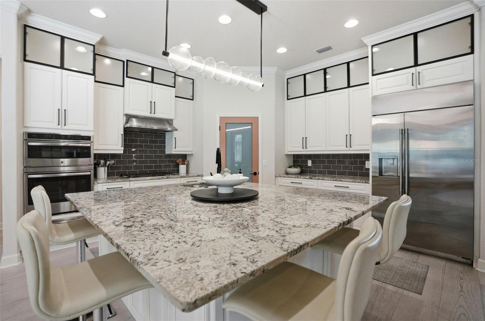 2165 MAJESTIC OAKS BLVD, CLEARWATER, FL, 33759