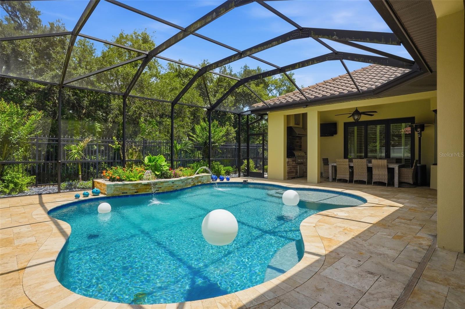 2165 MAJESTIC OAKS BLVD, CLEARWATER, FL, 33759