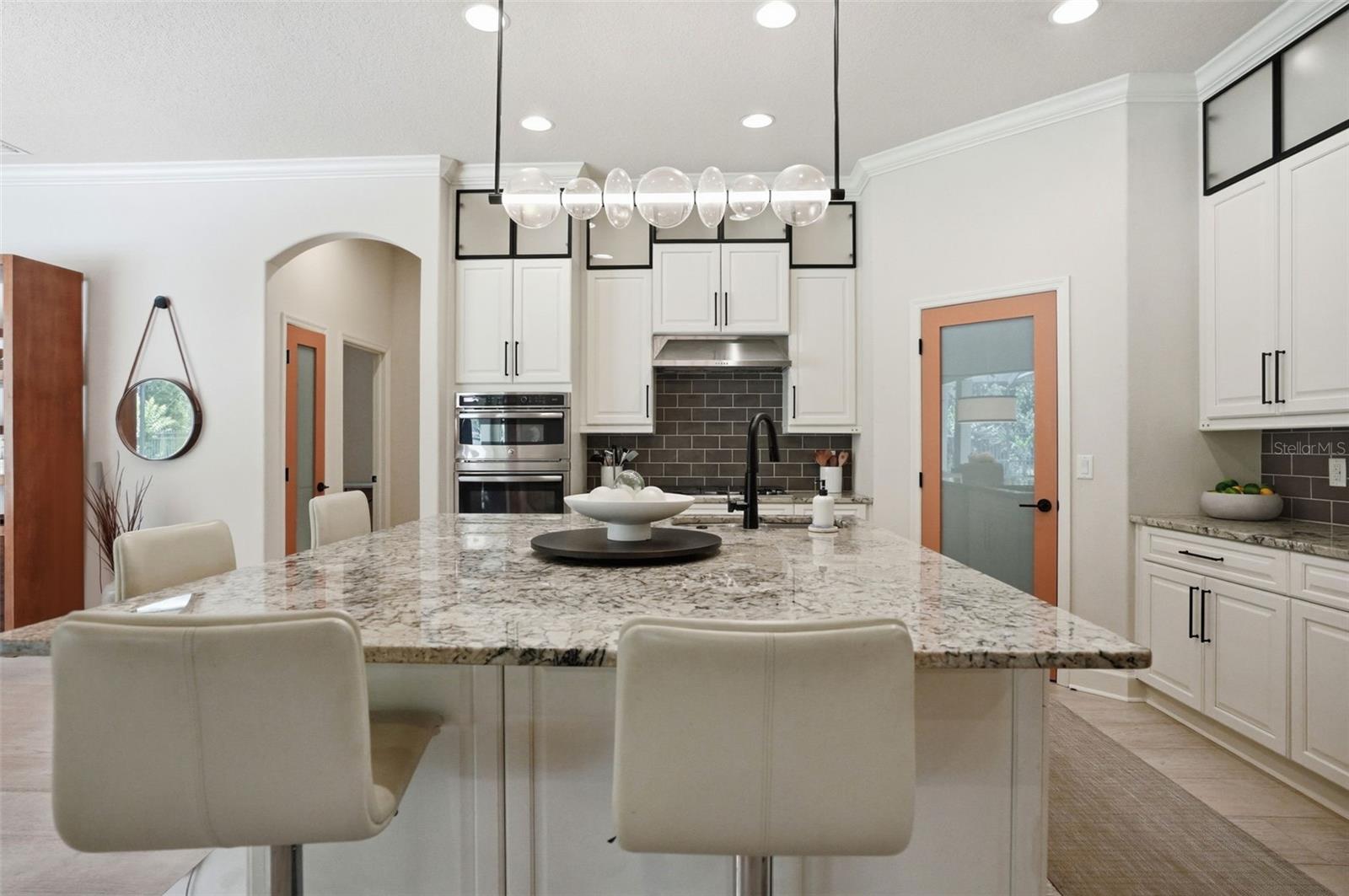 2165 MAJESTIC OAKS BLVD, CLEARWATER, FL, 33759