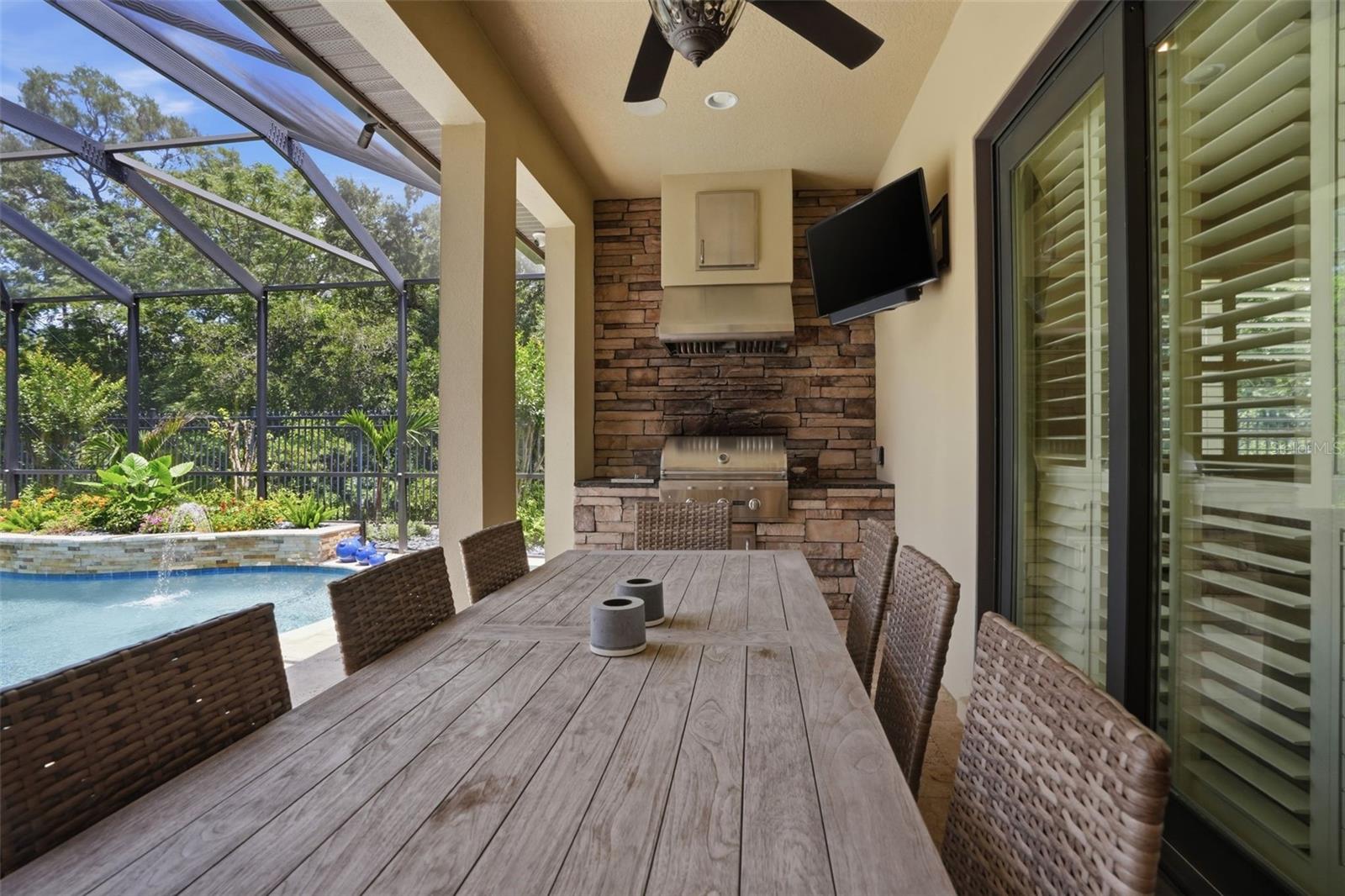2165 MAJESTIC OAKS BLVD, CLEARWATER, FL, 33759