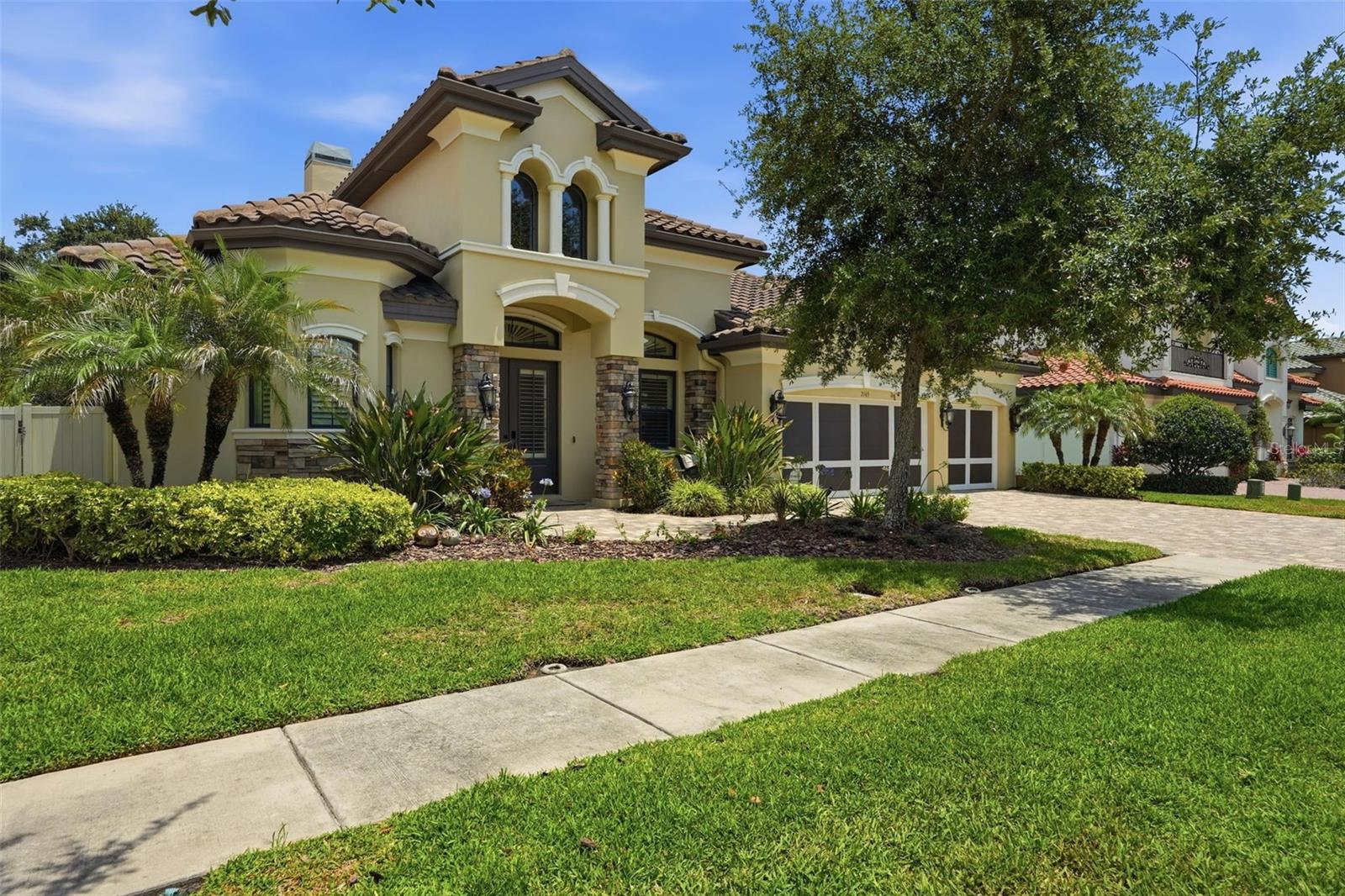 2165 MAJESTIC OAKS BLVD, CLEARWATER, FL, 33759