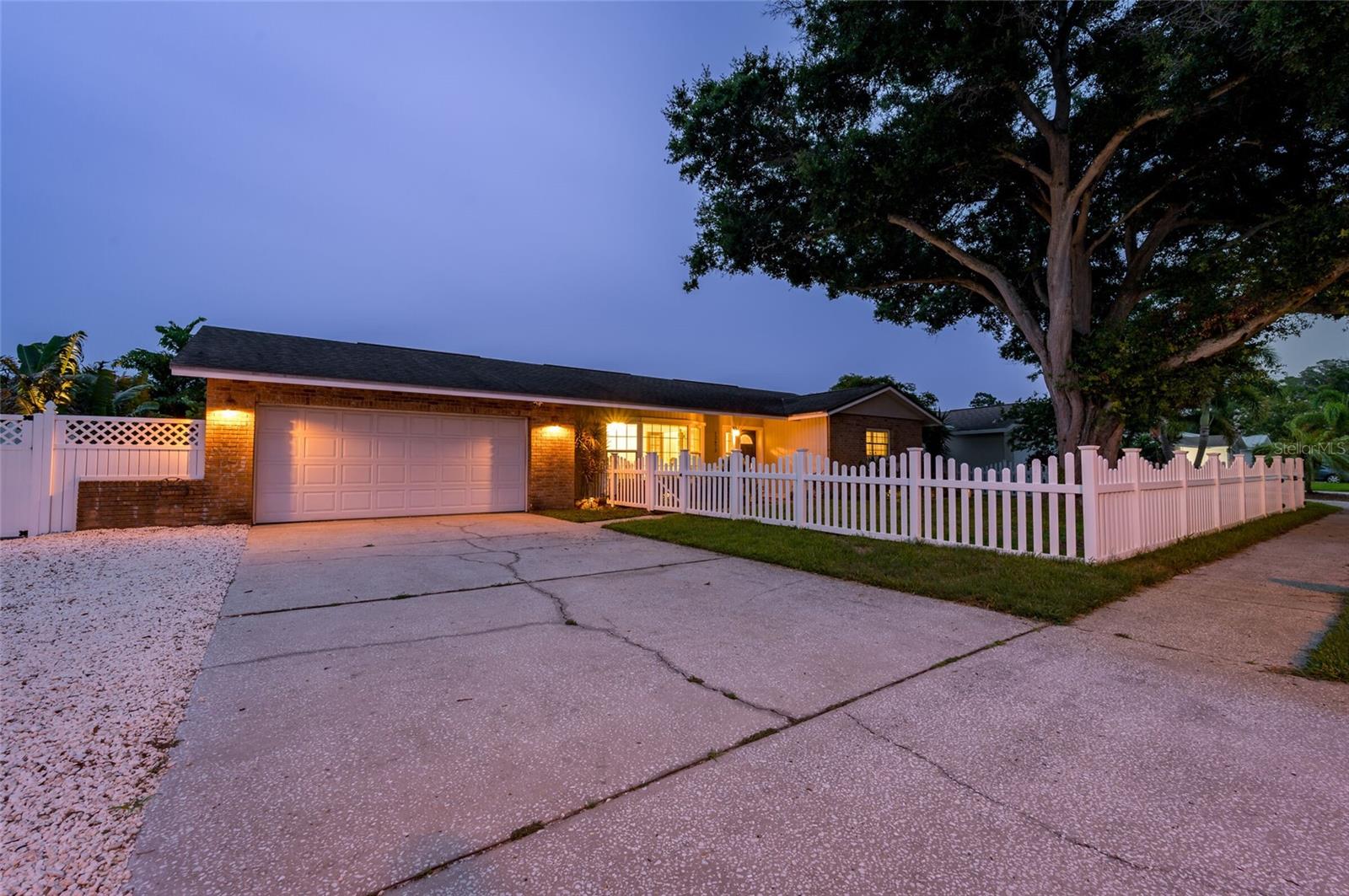 12473 90TH AVE, SEMINOLE, FL, 33772