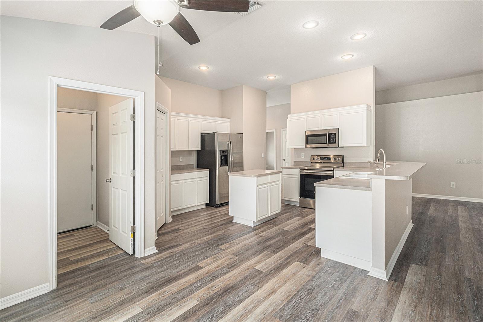 2631 ALLWOOD AVE, VALRICO, FL, 33596
