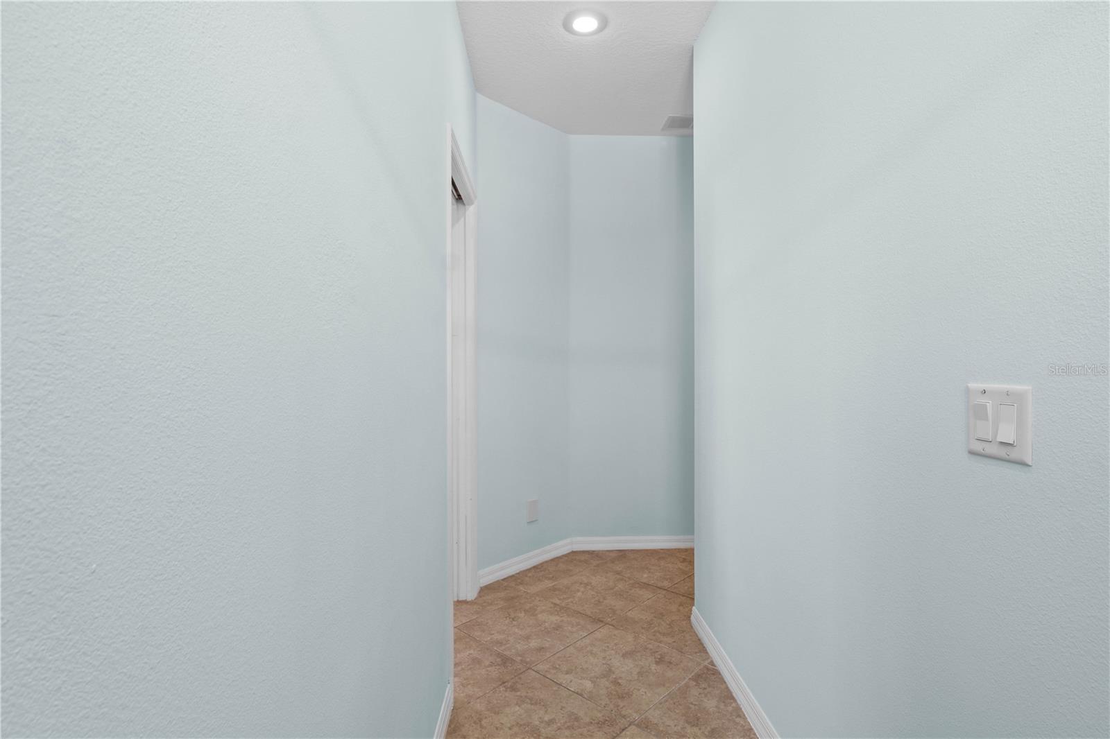 7005 HOLMES BLVD, HOLMES BEACH, FL, 34217
