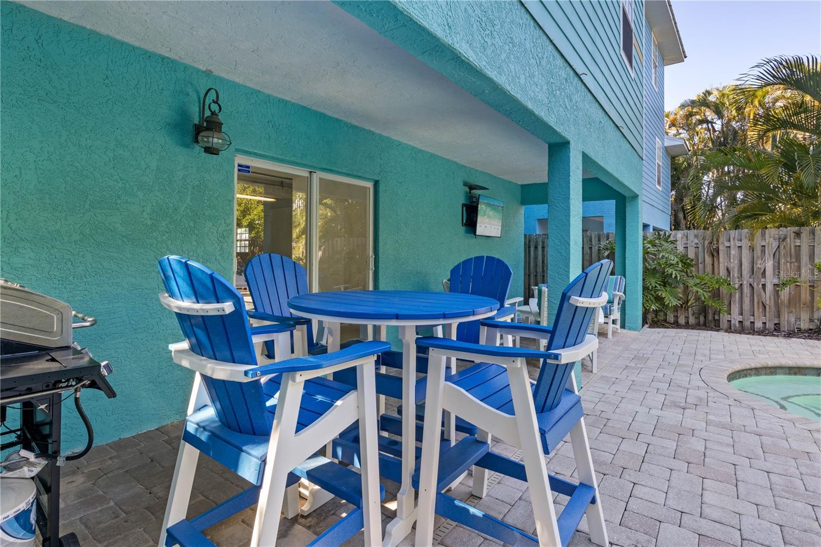7005 HOLMES BLVD, HOLMES BEACH, FL, 34217