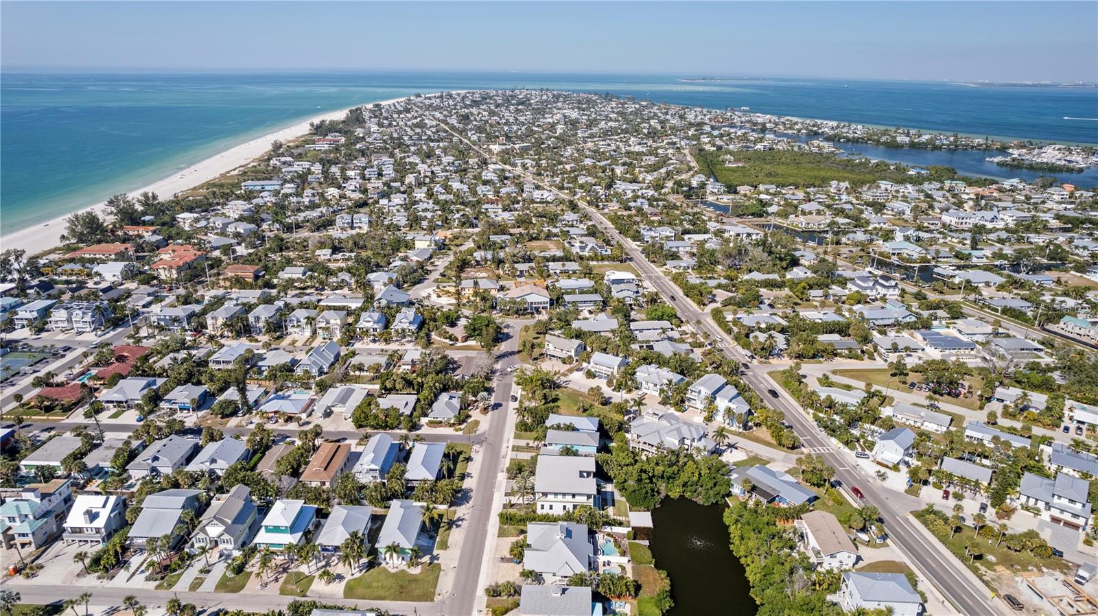 7005 HOLMES BLVD, HOLMES BEACH, FL, 34217