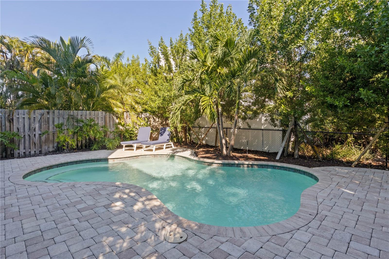 7005 HOLMES BLVD, HOLMES BEACH, FL, 34217