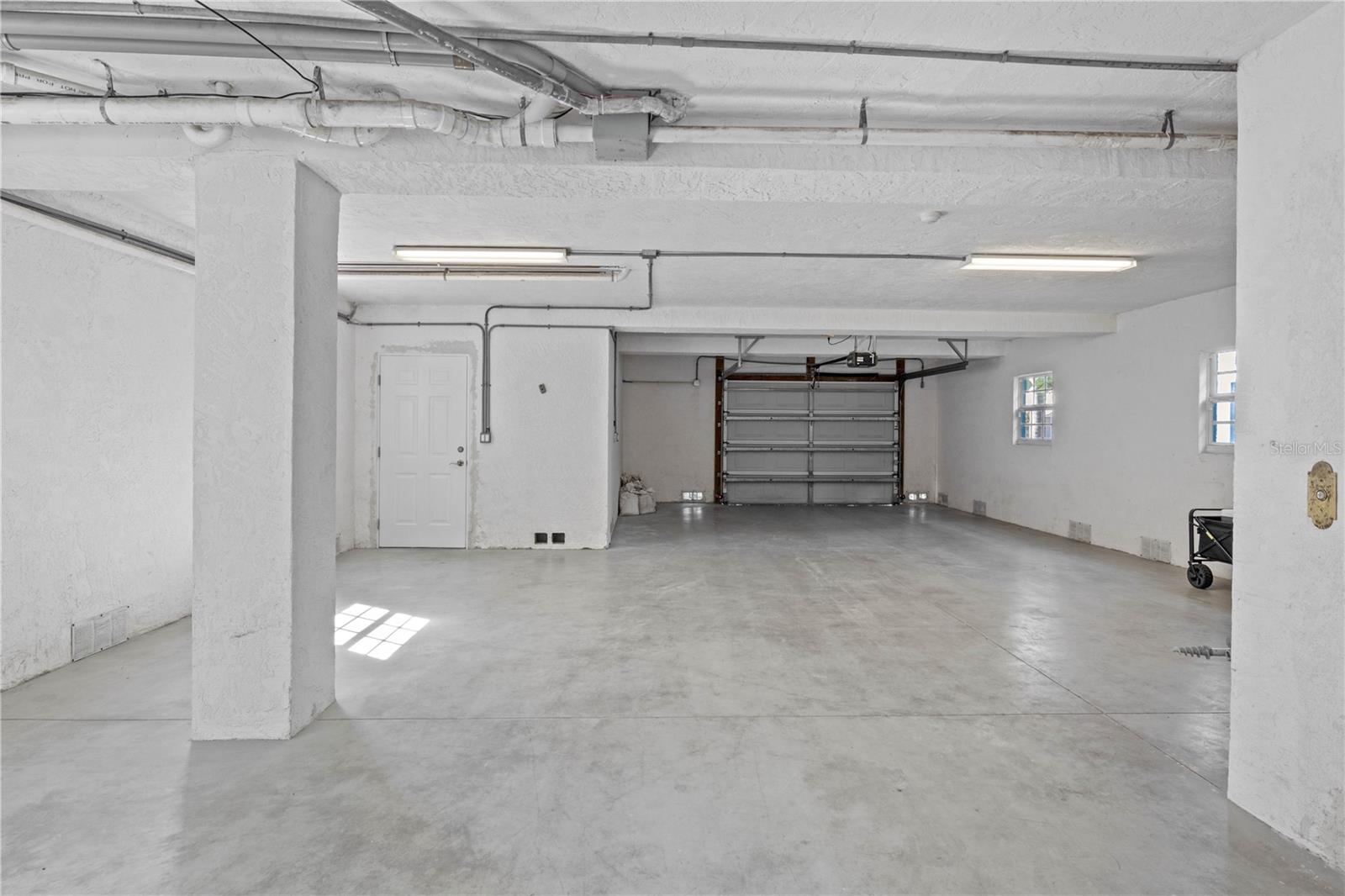 7005 HOLMES BLVD, HOLMES BEACH, FL, 34217