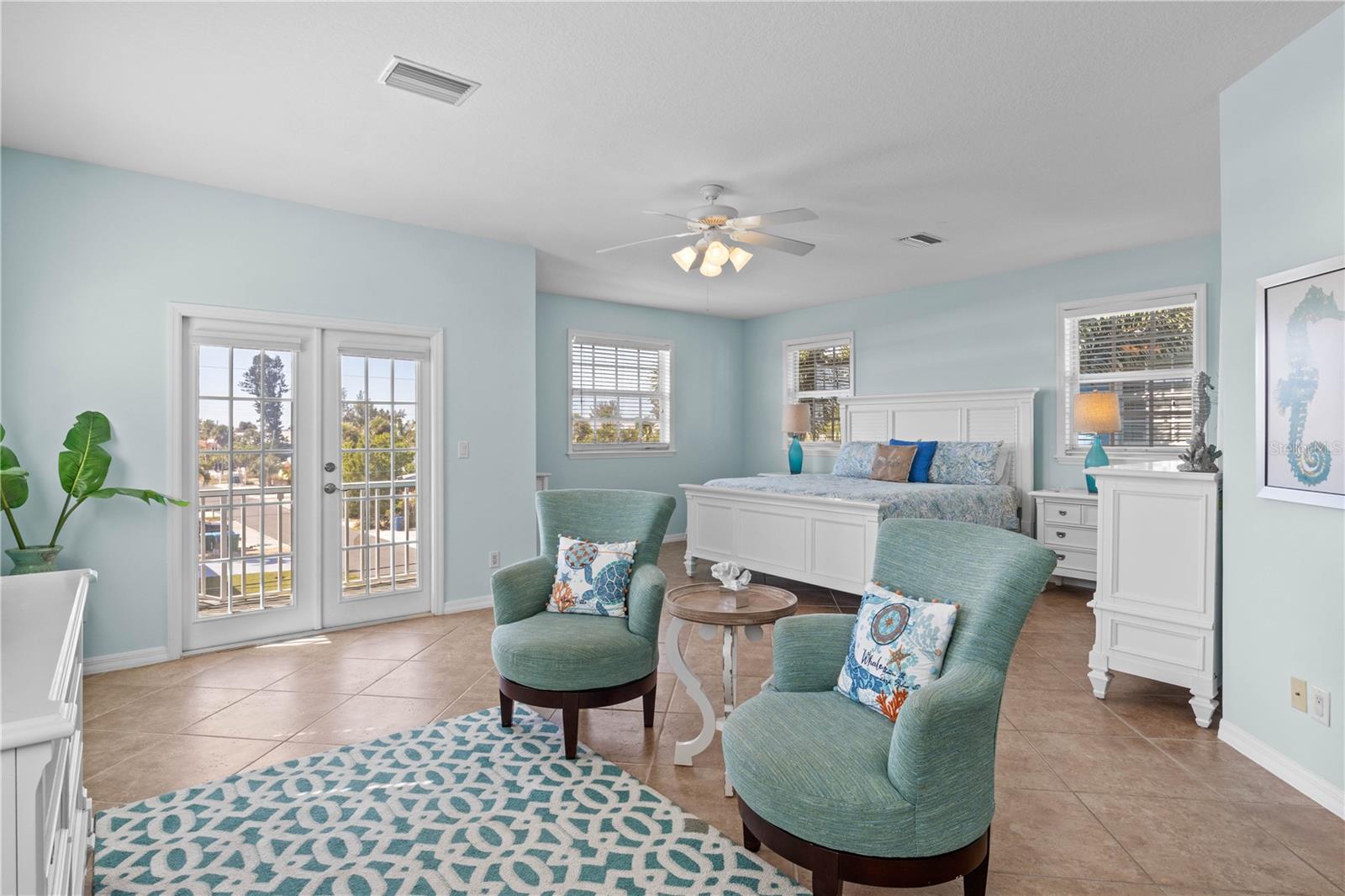 7005 HOLMES BLVD, HOLMES BEACH, FL, 34217