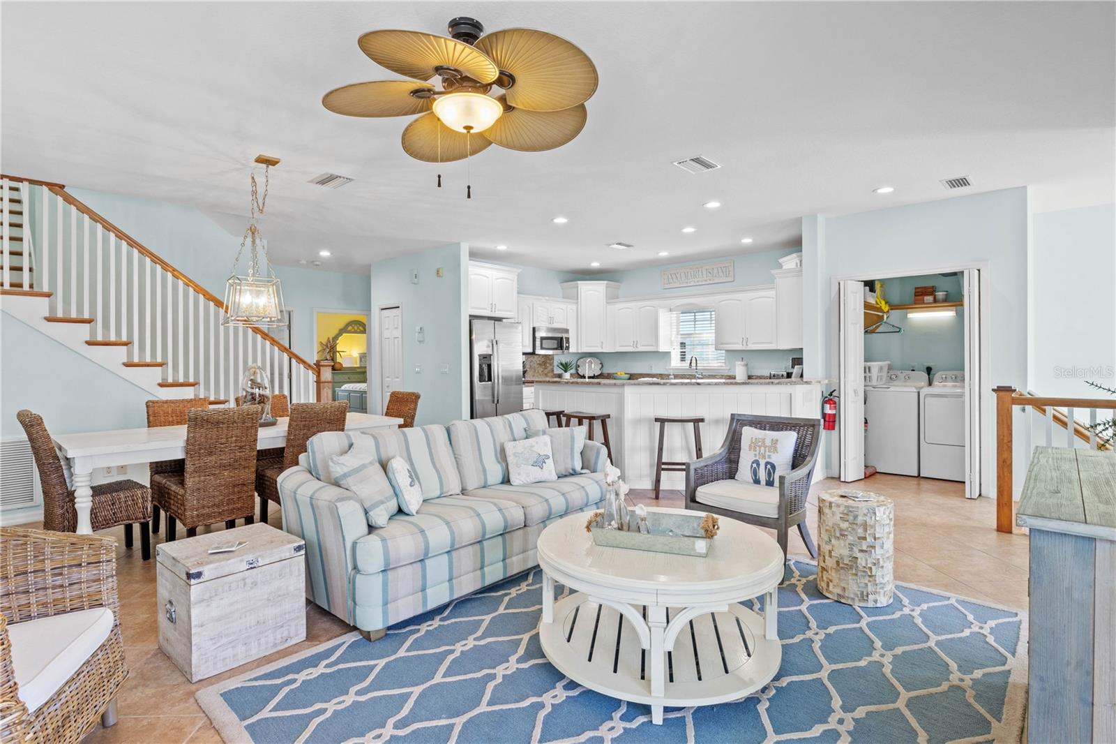 7005 HOLMES BLVD, HOLMES BEACH, FL, 34217