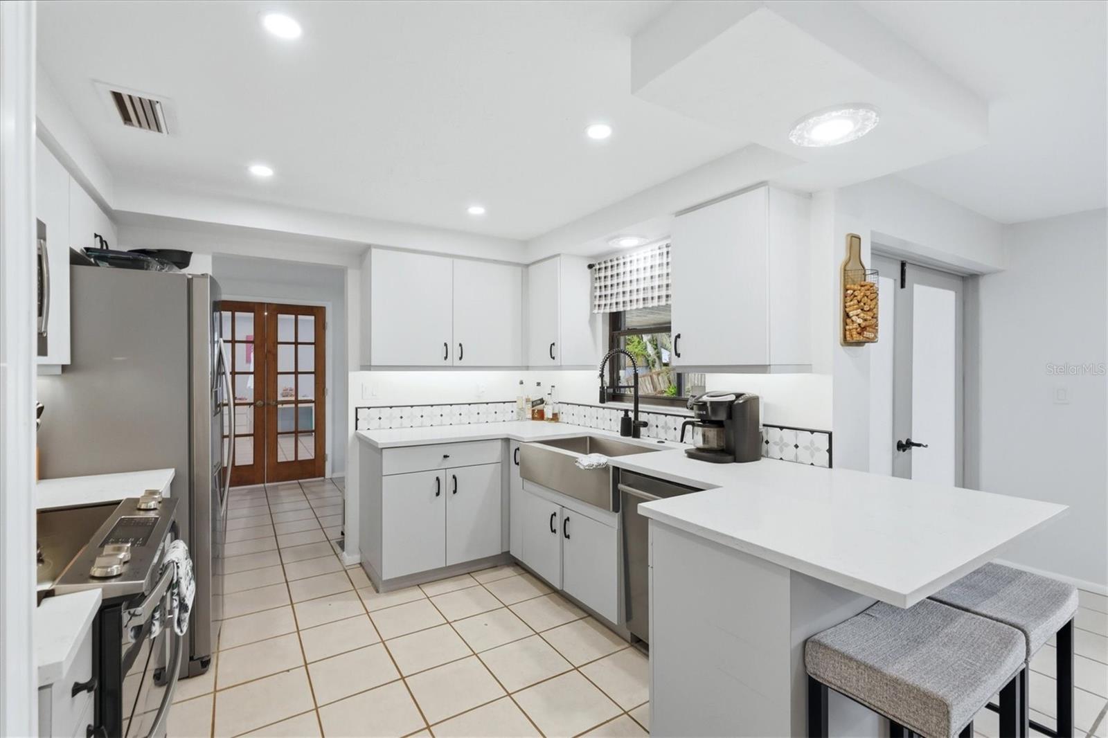 4913 ALMANZA AVE, SARASOTA, FL, 34235