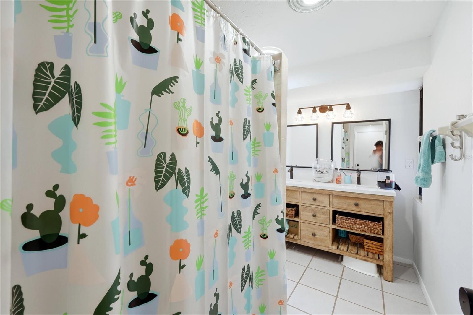 4913 ALMANZA AVE, SARASOTA, FL, 34235