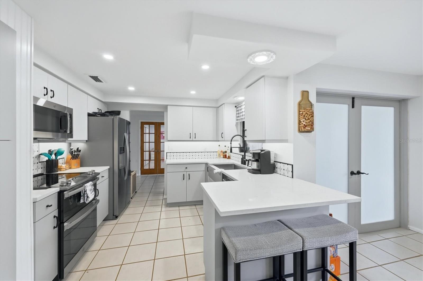 4913 ALMANZA AVE, SARASOTA, FL, 34235