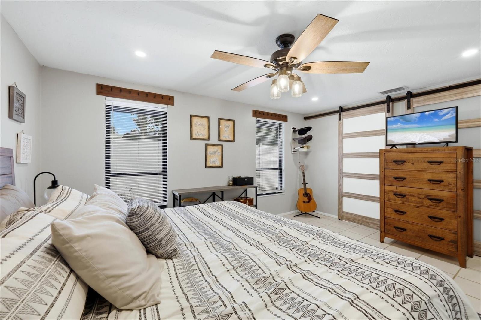 4913 ALMANZA AVE, SARASOTA, FL, 34235