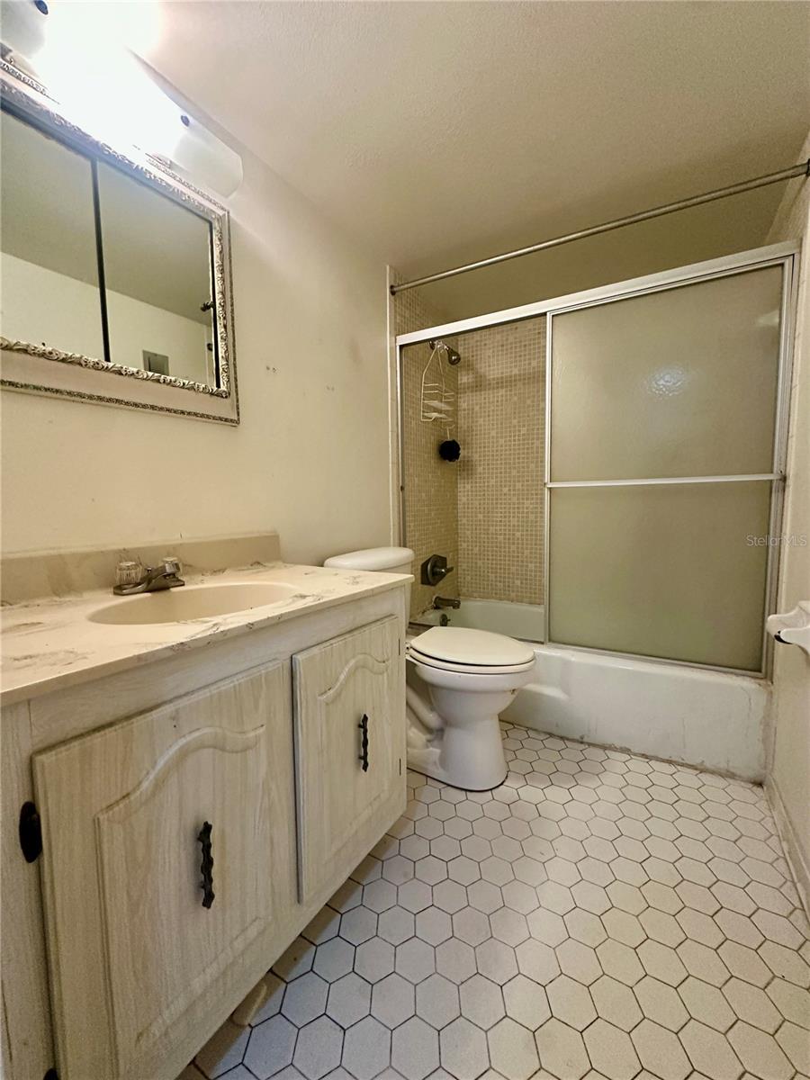 333 LAKE HOWARD DR NW #304B, WINTER HAVEN, FL, 33880