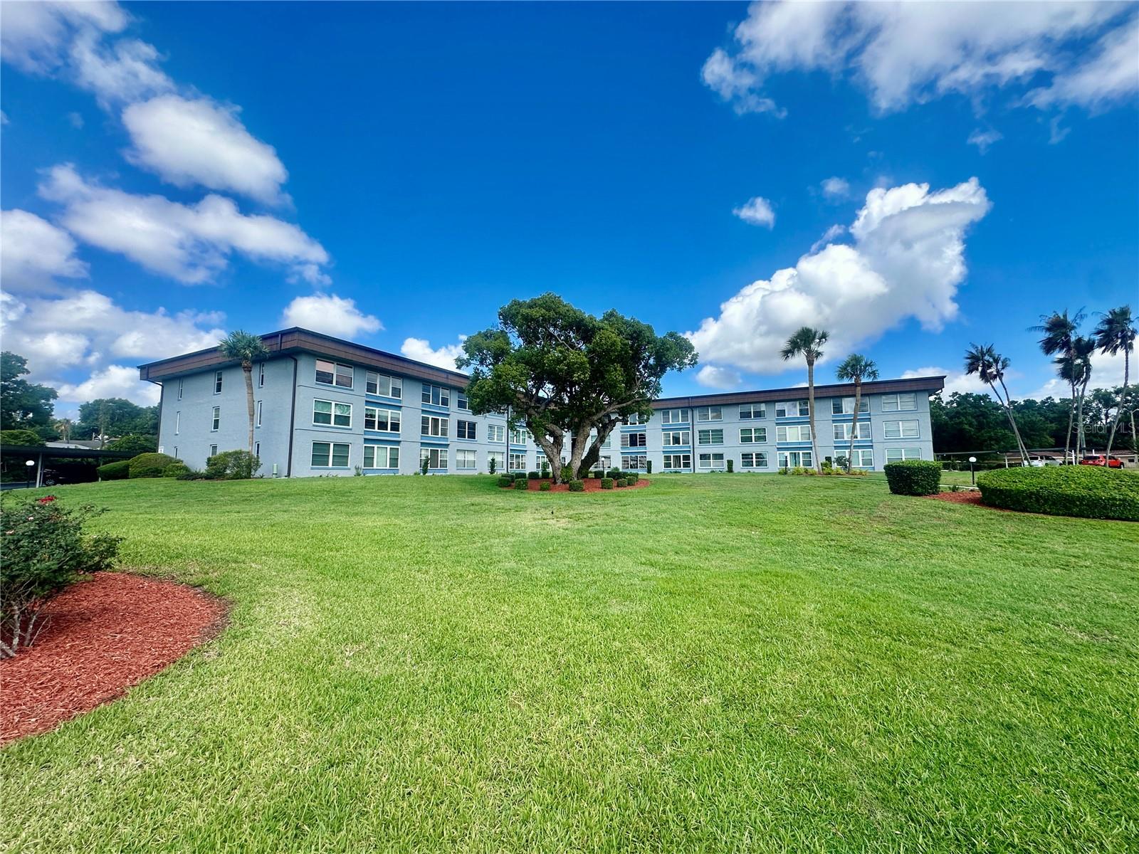 333 LAKE HOWARD DR NW #304B, WINTER HAVEN, FL, 33880