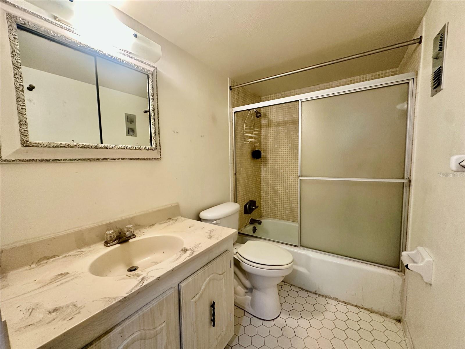 333 LAKE HOWARD DR NW #304B, WINTER HAVEN, FL, 33880