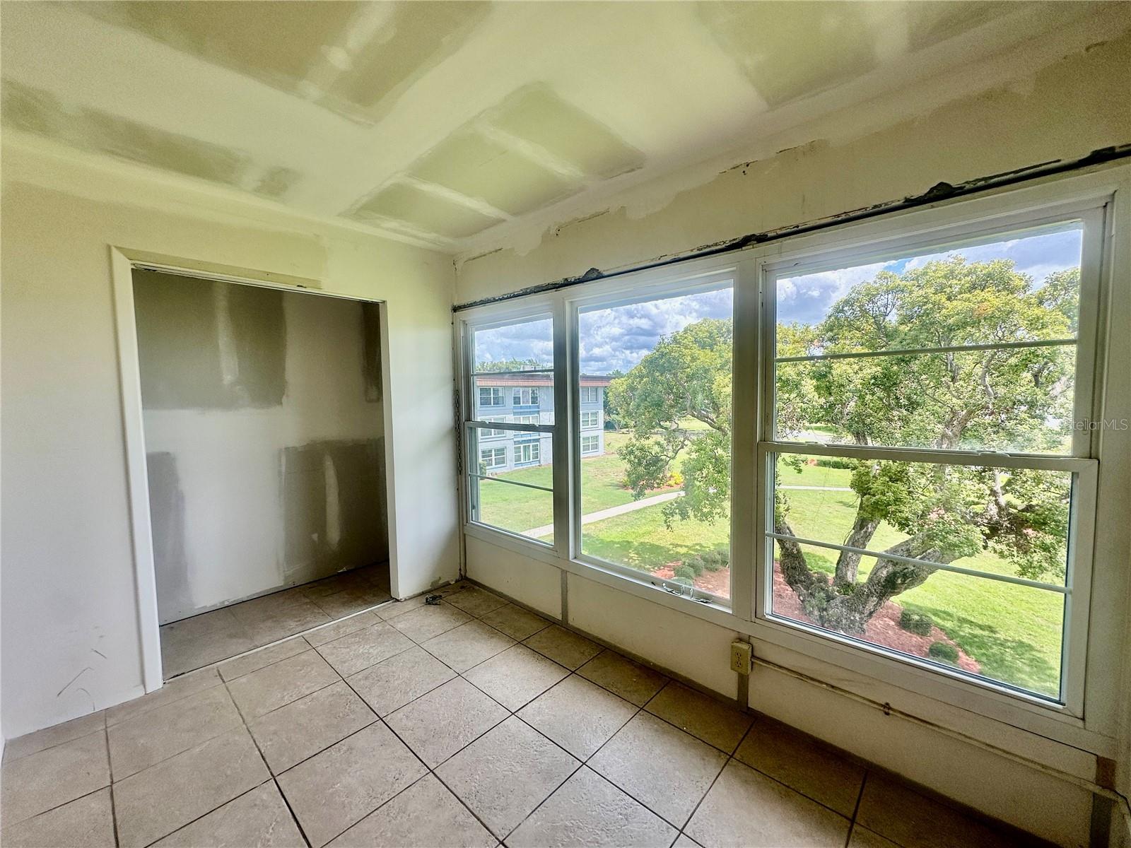 333 LAKE HOWARD DR NW #304B, WINTER HAVEN, FL, 33880