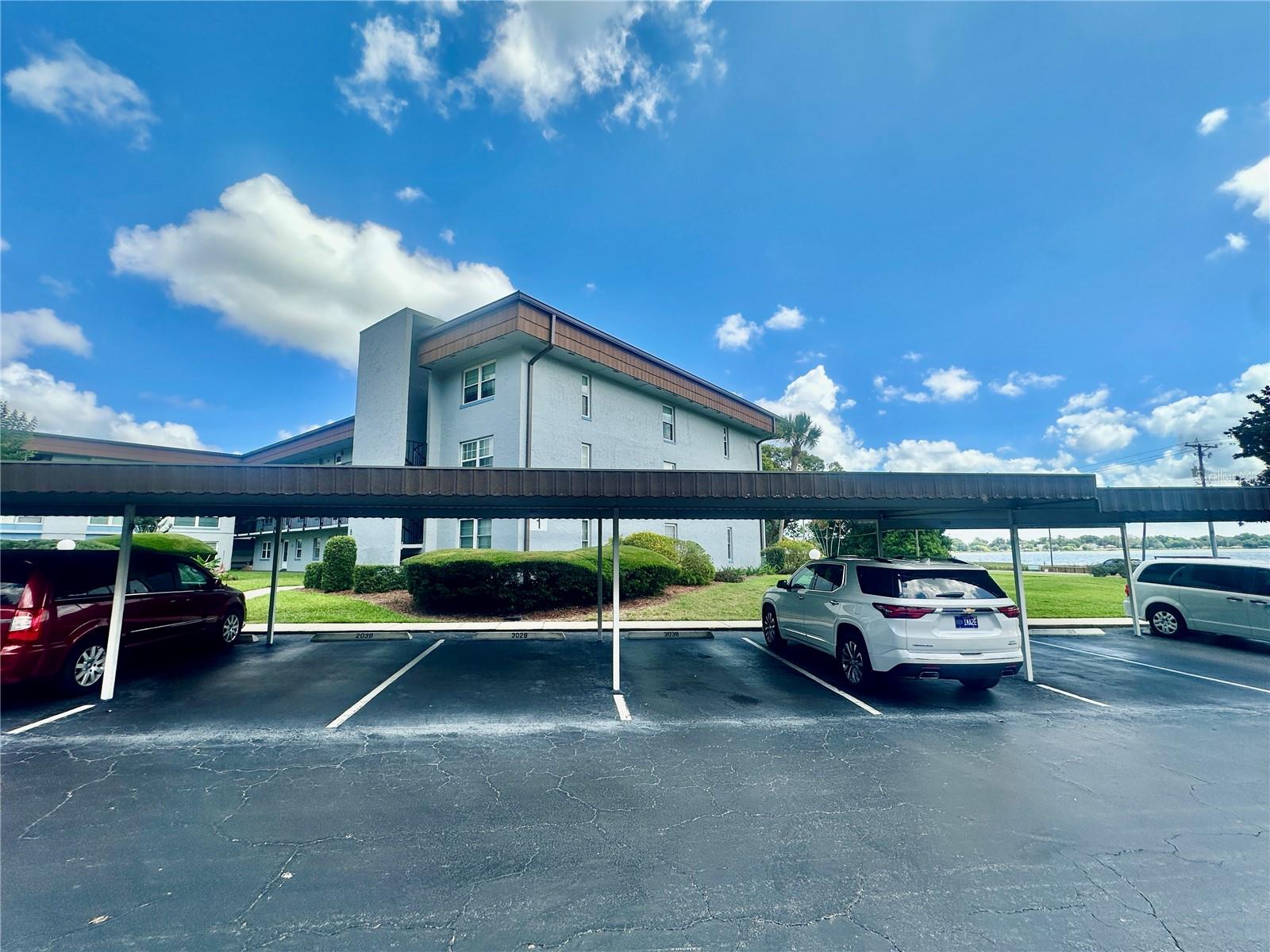 333 LAKE HOWARD DR NW #304B, WINTER HAVEN, FL, 33880