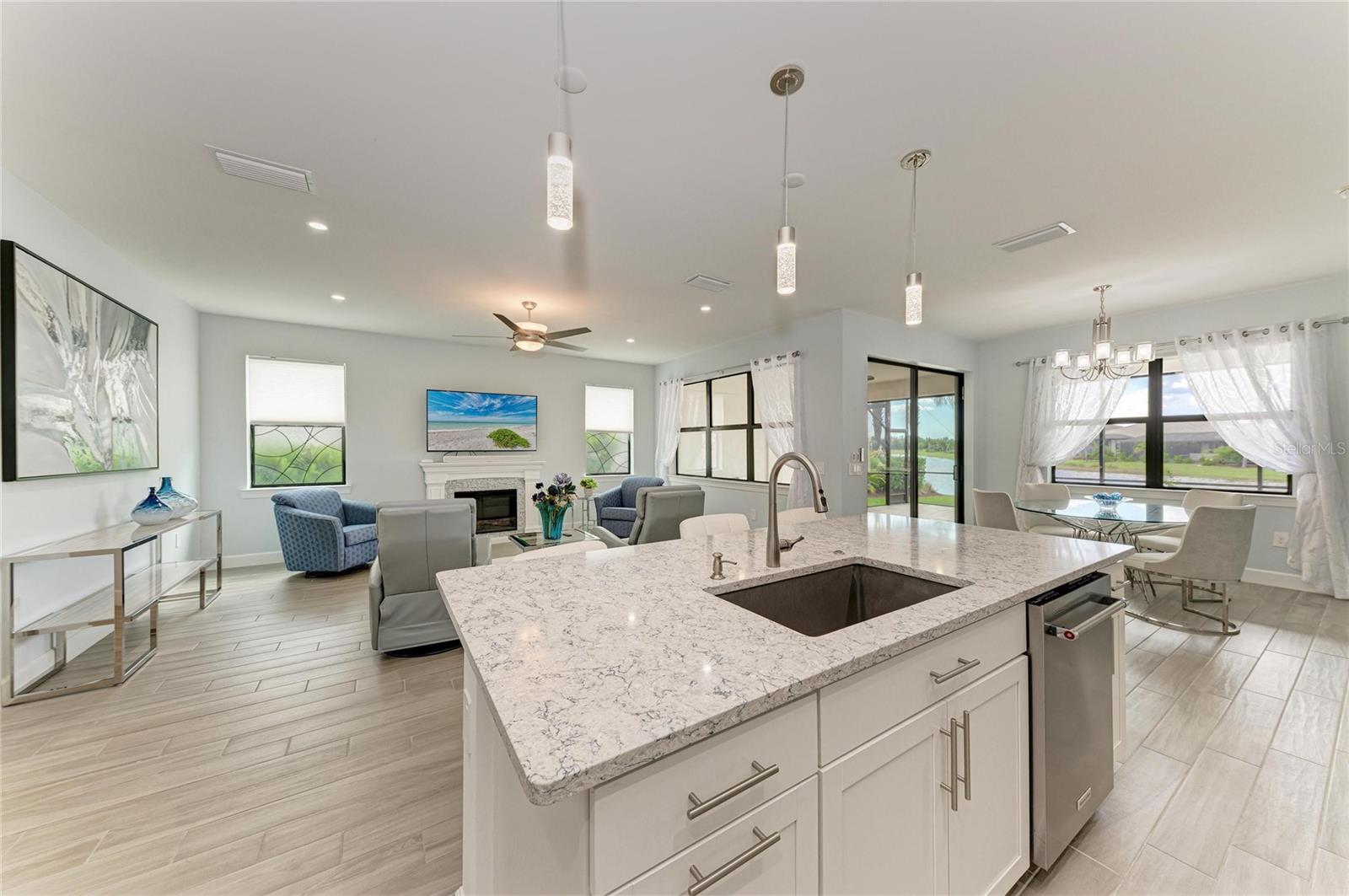 7412 SUMMERLAND CV, LAKEWOOD RANCH, FL, 34202